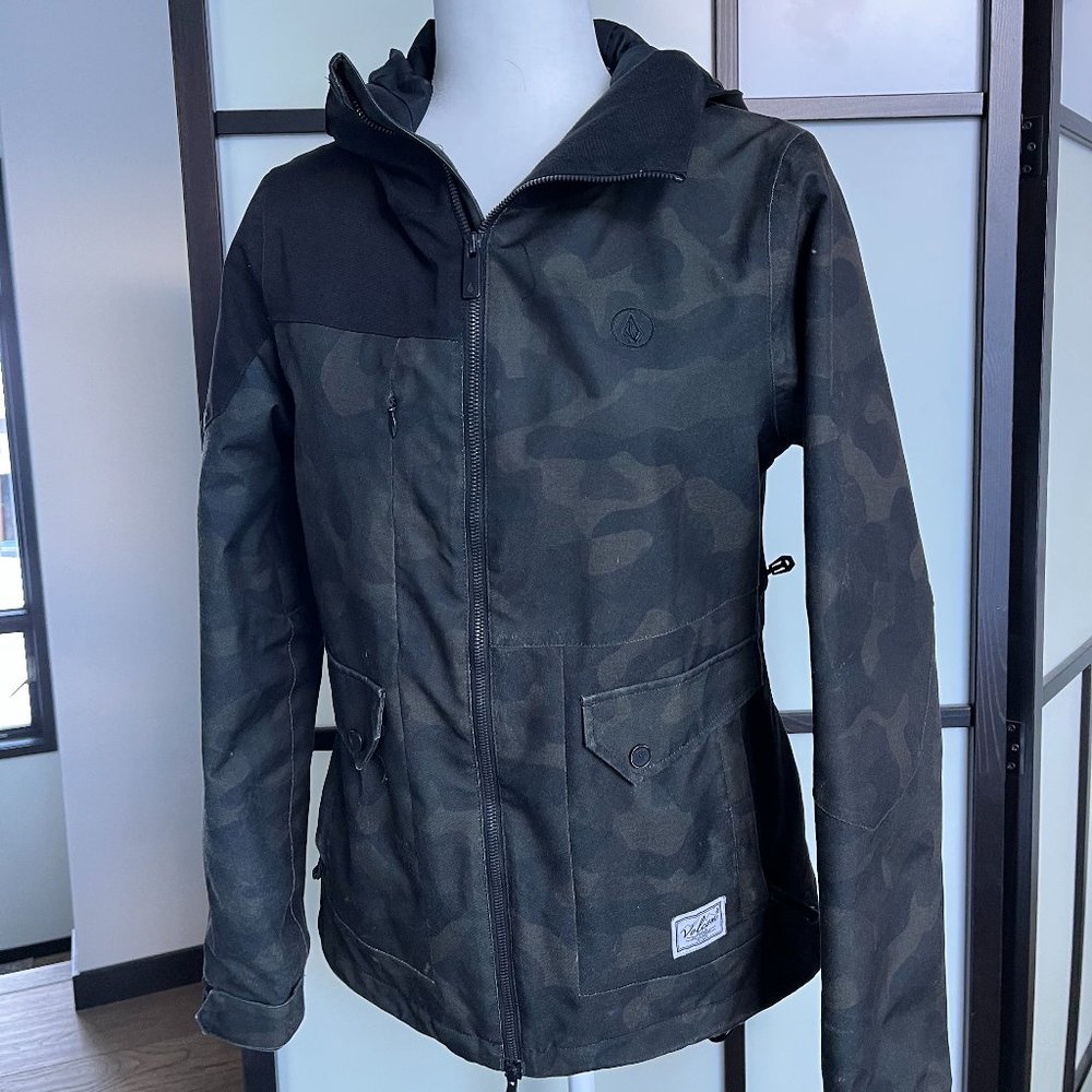 Womens Volcom Ski/Snowboard Camo Jacket Size S